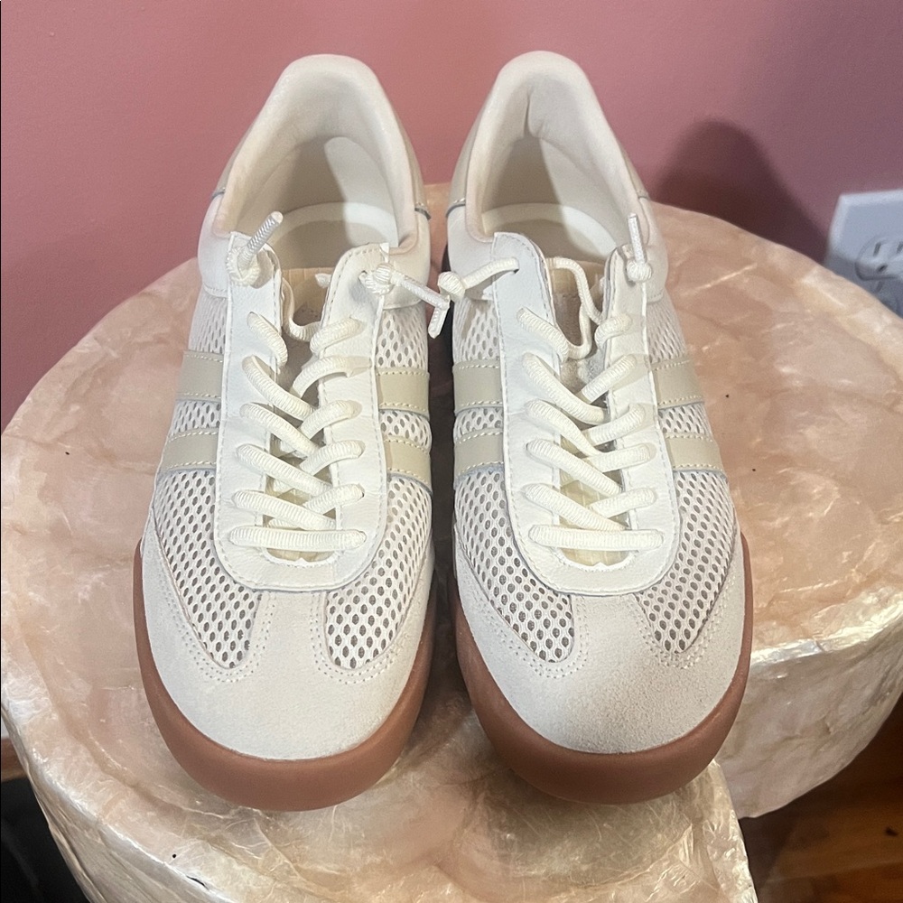 Steve Madden Verdict sneakers, NWOT